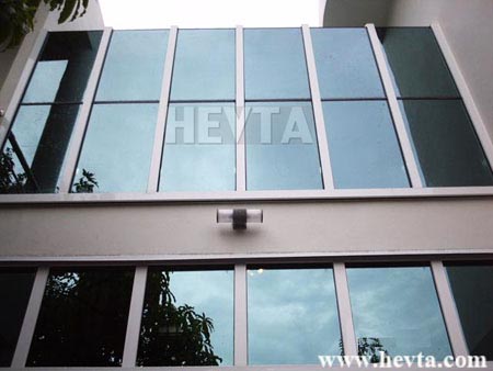 ผนังกระจก-upvc-จาก-hevta