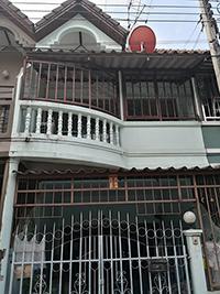 ทาวน์เฮ้าส์-2-ชั้น-17-ตรว.-3-ห้องนอน-2-ห้องน้ำ-หมู่บ้านสวนธน